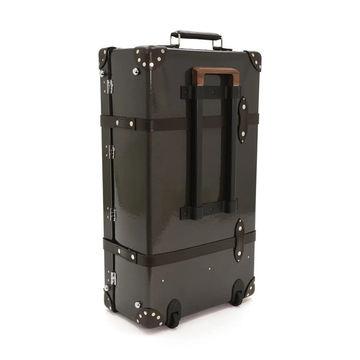 New - Caviar · Large Check-In - 2 Wheels | Caviar/Chocolate/Chrome - GLOBE-TROTTER