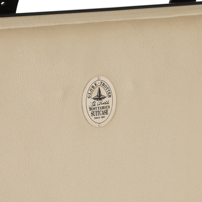 Caviar · Carry-On - 2 Wheels | Caviar/Chocolate/Chrome