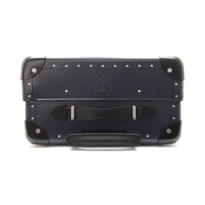 The Explorer · Carry-On - 4 Wheels | Navy/Black/Chrome