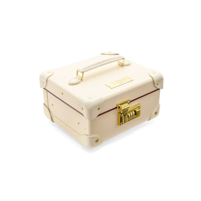 The Vampires Wife · Jewellery Case | Ivory/Ivory/Gold