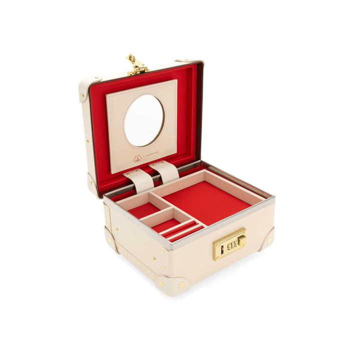 The Vampires Wife · Jewellery Case | Ivory/Ivory/Gold