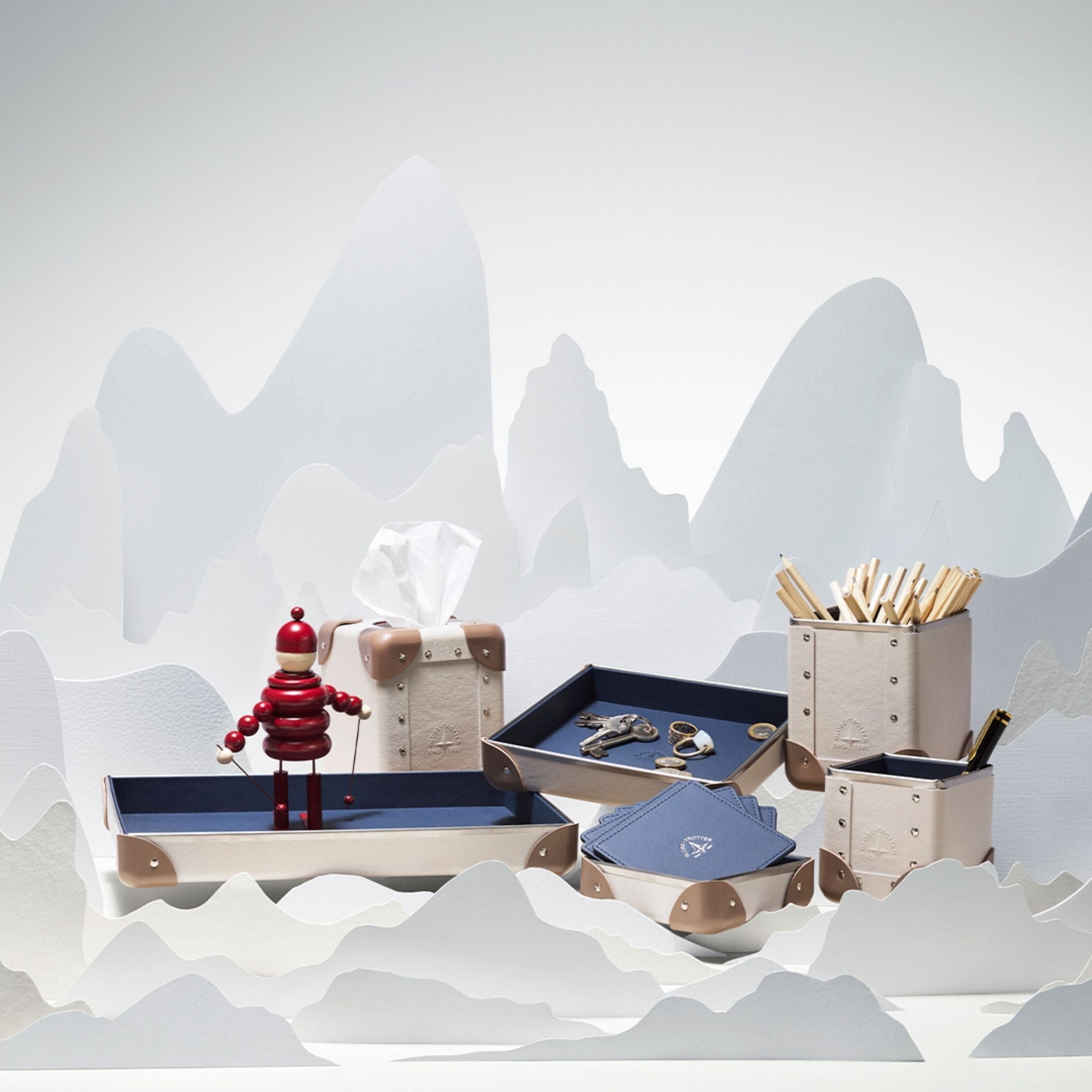 Home Collection · Tissue Box | Noble Brown/Ivory/Gold